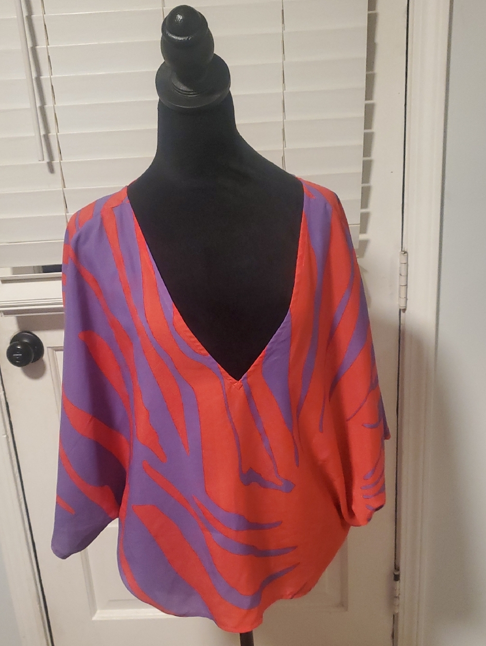 Ramona Larue Vibrant Red & Purple V-Neck Women's Top 100% Silk
